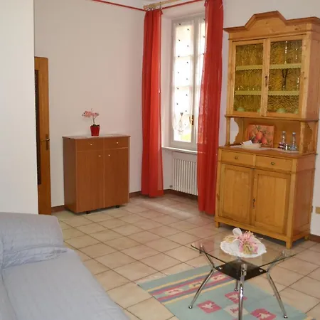 Casa Deborah * קנוביו