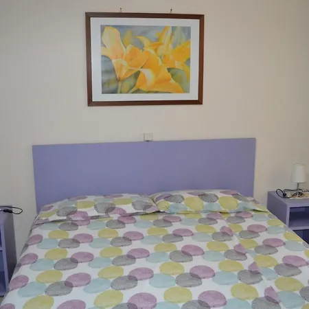 Casa Deborah * קנוביו